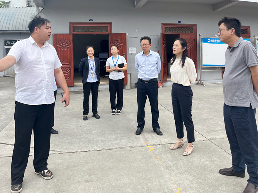 圖4：集團黨委委員、副總經理賀維維督導駕培場所安全工作